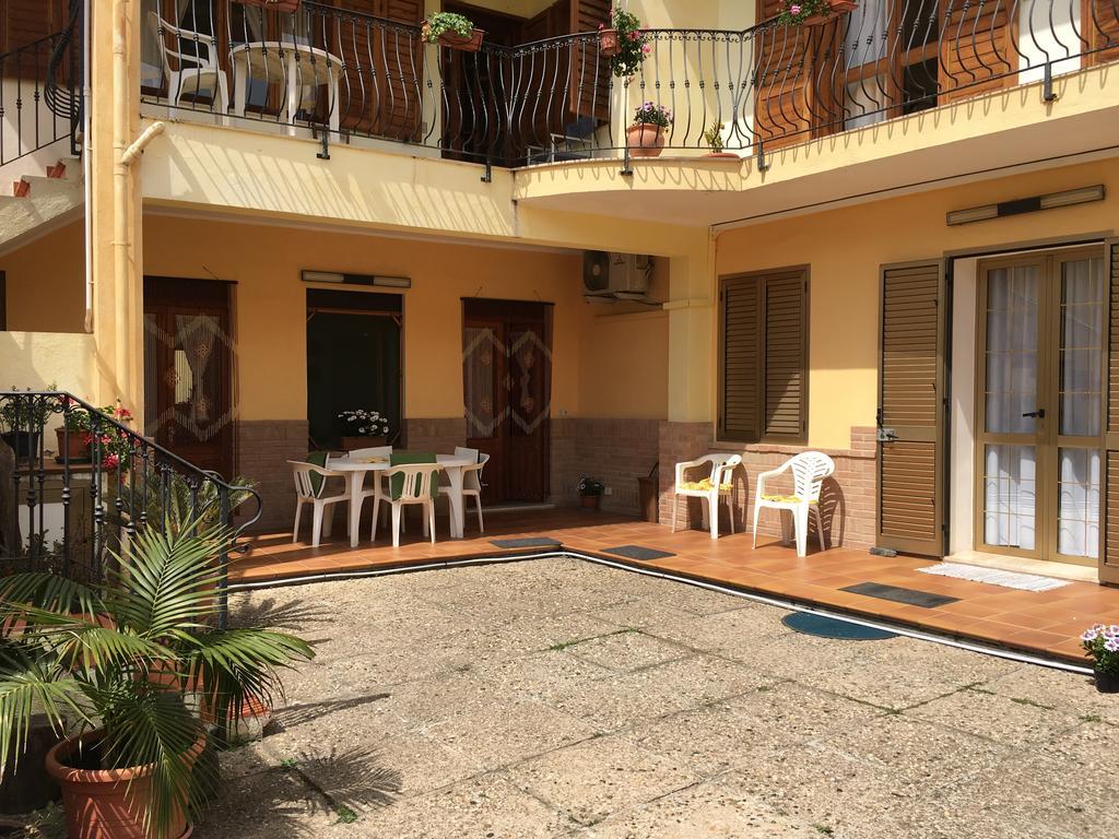 Anna Apartment Вилапуцу Екстериор снимка